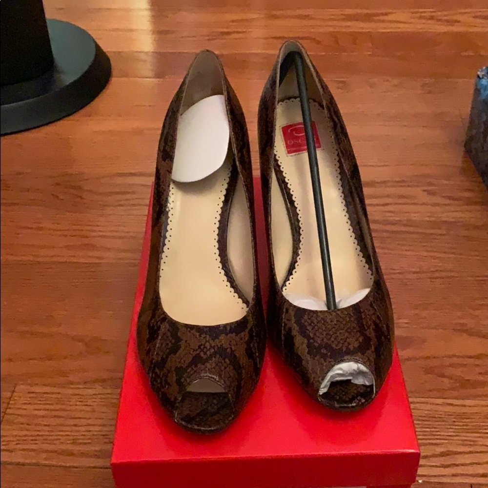 Brown snake skin open toed heels